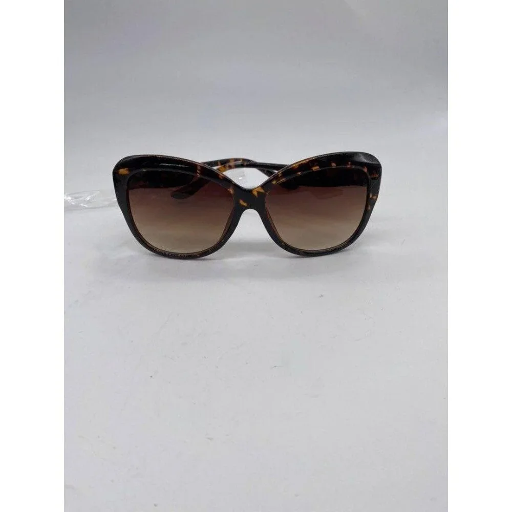 Unbranded hatcher oversized